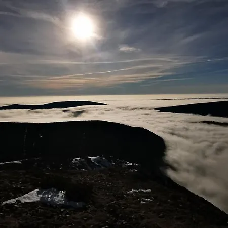 公寓 U Orla W Szklarskiej Porebie 斯克拉斯卡波伦巴